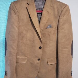 Tan Sport Coat with Textured Fabric and Notched Lapels